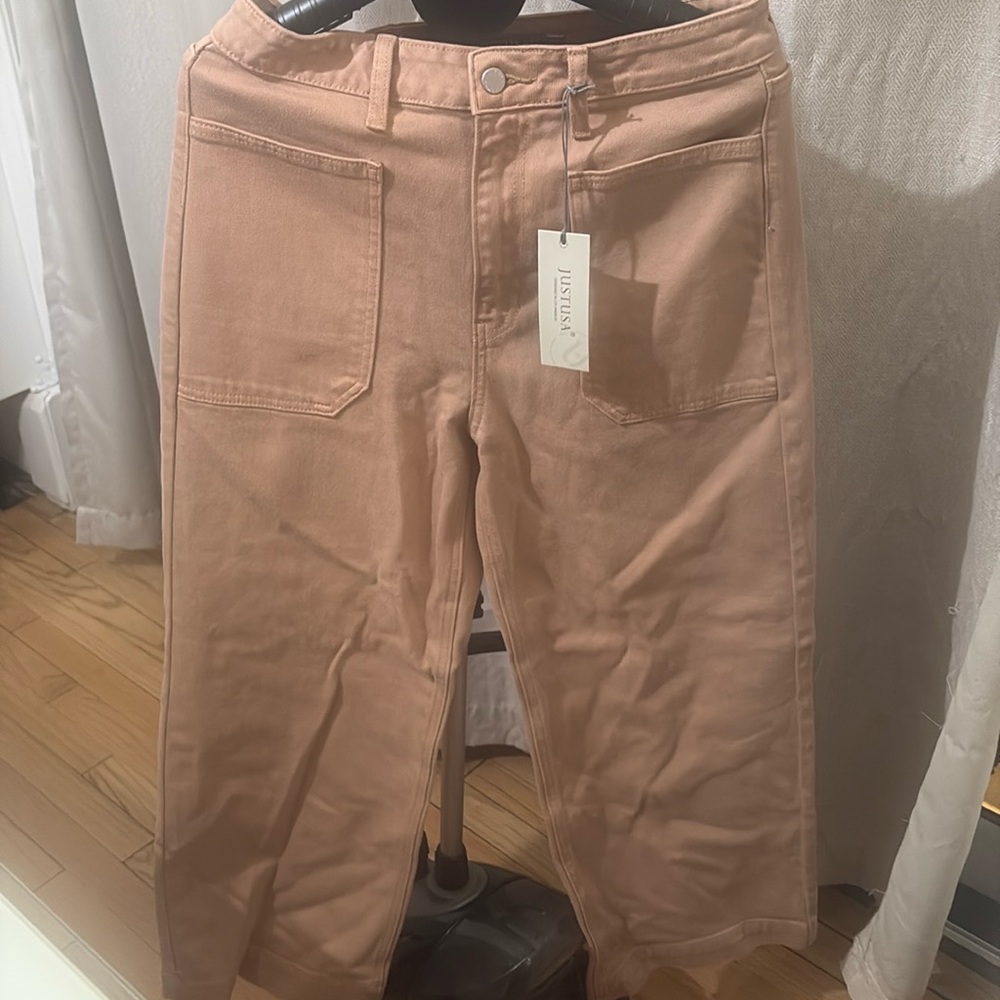NWT JUST USA WIDE LEG TAN JEANS. STRETCH. FRONT POCKETS. SIZE 10/30.